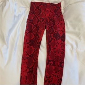 Lulu Wunder Under Hi-Rise Ziggy Snake red